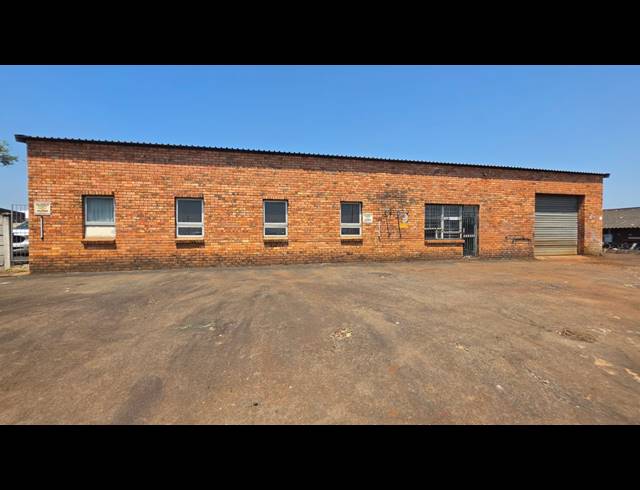 190M² WORKSHOP TO LET IN EMPANGENI RAIL